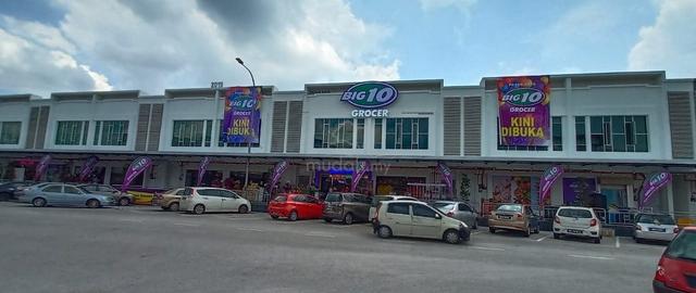 Pusat Komersial Blossom Shop For Sale with tenant Big 10 Grocer 1