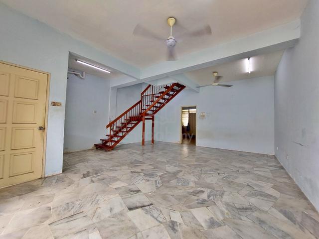 Fully Tiles, 2 Sty Teres Rumah Sewa, Taman Bukit Permai, MRT Kajang 1