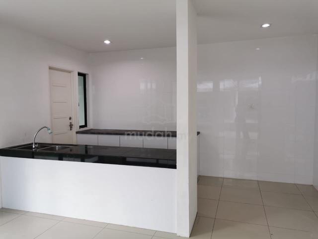 XXL Aurora Height  3-Storey Corner Unit, Moyan Square, Batu Kawa 3
