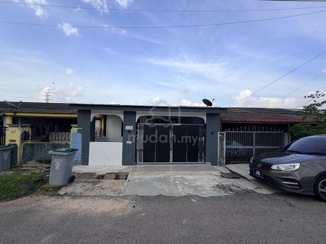 Ulu Tiram Kampung Kiambang Jln Melor L.Cost Single Storey House 1