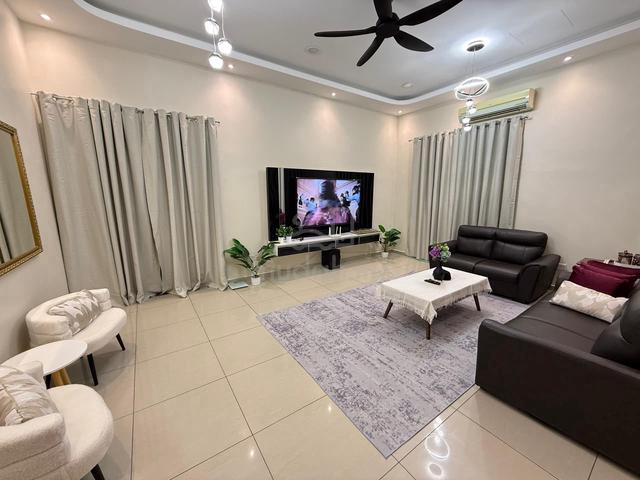 SEMI Dš„ Taman Seri Duyong 3 Ayer Keroh / Non Bumi / Owner Melayu 1