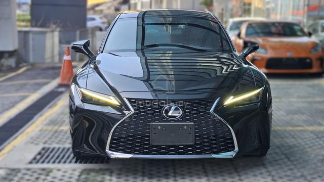 2021 Lexus IS300 2.0 VERSION L (09264) - 2