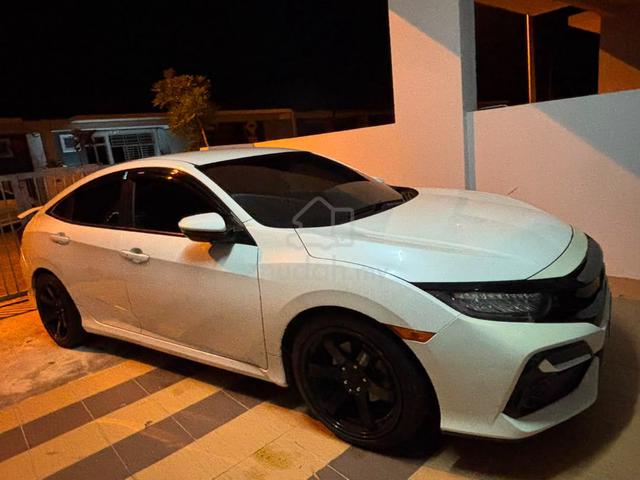 2016 Honda CIVIC 1.8 S (A) - 3