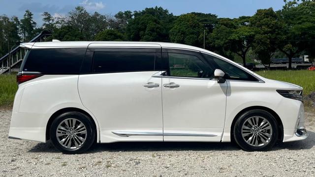 * 24k Modellista Sunroof * ✨2024 Toyota ALPHARD Z - 3