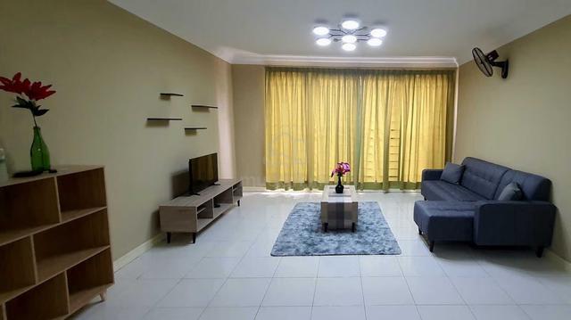 Mont Kiara Fully Furnished Middle Bedroom For Rent (FEMALE ONLY) 1