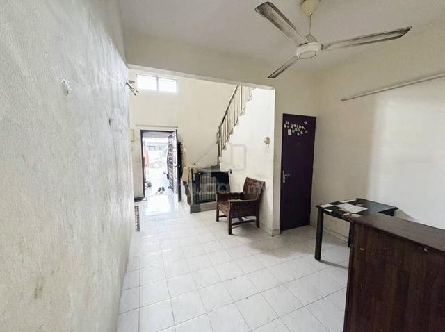 BANDAR SERI ALAM - JALAN BAYU 15 - rumah akan di cat semula 5