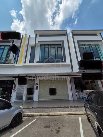 Kluang New Township @ Taman Tasik Indah (First Floor Shop Lot for Rent 1