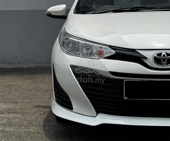 Toyota YARIS 1.5 J (A) - 4