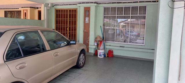 EXTENDED 2 Storey Intermediate house, Putra Heights 1