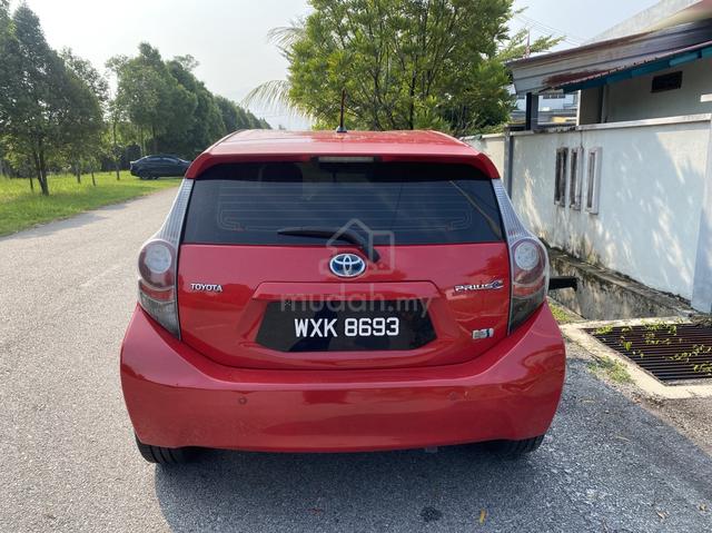 2012 Toyota PRIUS C 1.5 (HYBRID) NHP10R (A) - 4