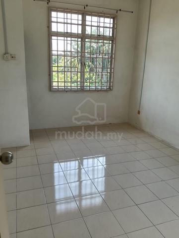 Room for rent 1