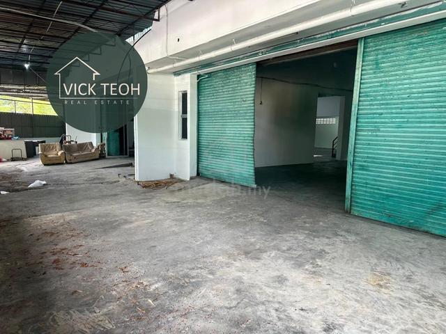 2Adjoining Link Factory Warehouse Bukit Minyak Industrial Penang 1