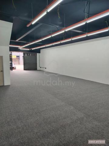 Newly Reno Ground Floor Shoplot Bandar Puteri Klang Limited Unit 1