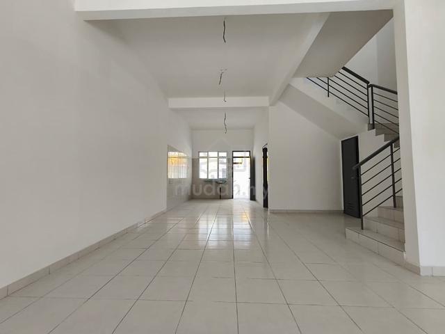 Bare Unit + 5 minit ke TUDM Jugra Taman Jugra Cemerlang, Banting 1