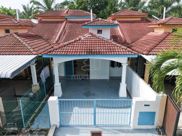 [Refurbished Unit] 1 - Storey Terrace Taman Langat Utama 1