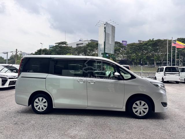 2022 Toyota NOAH 2.0 X  (A) [POWER DOOR] - 5