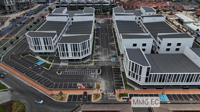 JRK delta 3 storey endlot shop Taman Medan for rent 1