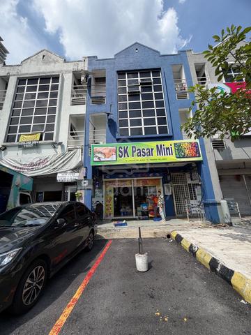 3sty Shop Office Taman Pelangi Jalan Pelangi Sentul Tenanted ROI 5% 1