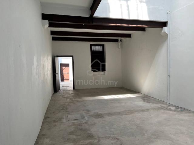 Multiple Units Lorong Prangin 2 Storey Shophouse 1,007sf Land HERITAGE 5