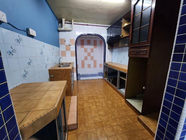 Flat PKNS Seksyen 18 Shah Alam 1
