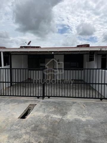 Single Storey Terrace House For Rent📍Matang Jaya😍Well Maintained😍 1