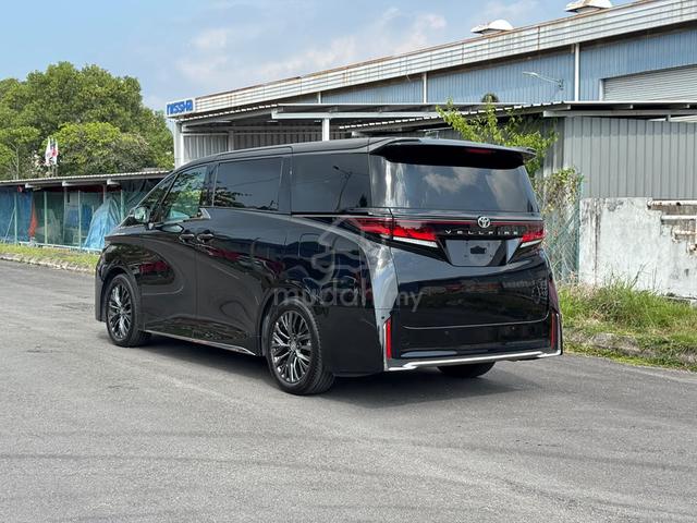 (GRADE 4.5A) Toyota VELLFIRE 2.4 Z PREMIER 2024 - 4