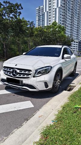 Mercedes-Benz GLA-Class 2019 | OWNER DIRECT
- 3