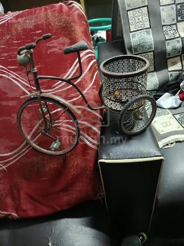 Carousel Image