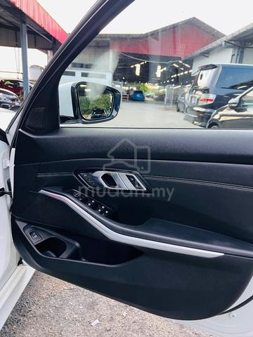 2020 BMW 330i 2.0 M SPORT Black Interior - 5