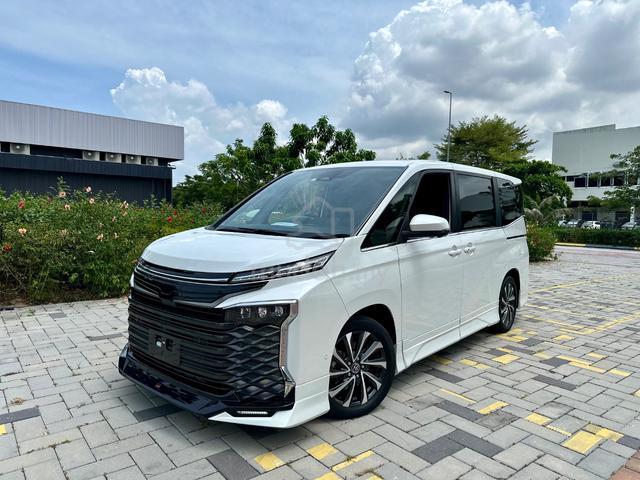2023 Toyota Voxy Sz modelista bodykit - 2