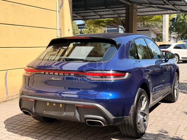 2023 Porsche Macan 2.0t With Beige Int /Grade 4.5A - 2