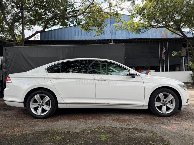 Volkswagen PASSAT 1.8 TSI COMFORTLINEPLUS FACELIFT - 4