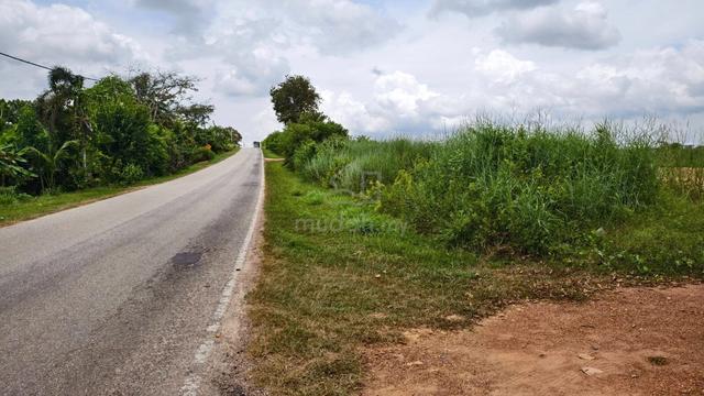 Tanah Lot Rata Tepi jalan Bukit Kuang, Gurun harga Murah boleh Nego 1