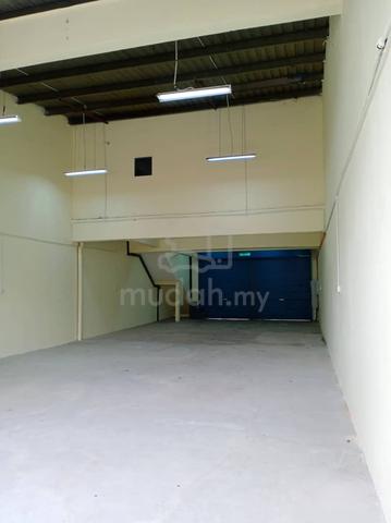 Bukit puchong factory , 1,5 storey terrace factory , link factory 1