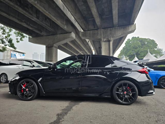 2025 Honda CIVIC 2.0 TYPE R M 5A/4k km Ready Stock - 2