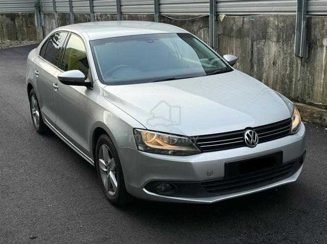 Volkswagen JETTA 1.4 TSI (CKD)(A)G.Condition Offer - 3