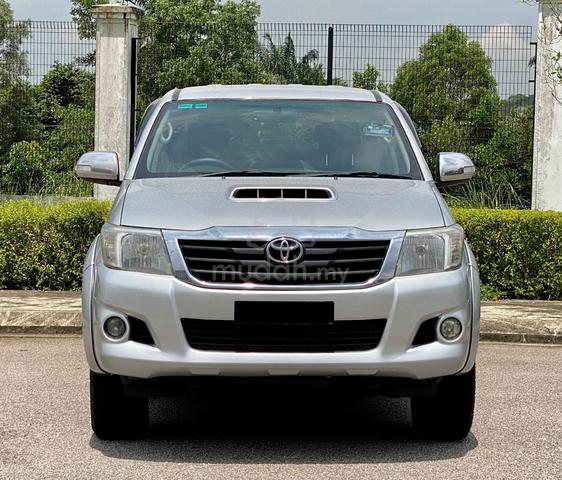 2013 Toyota HILUX 2.5 (A) - 2