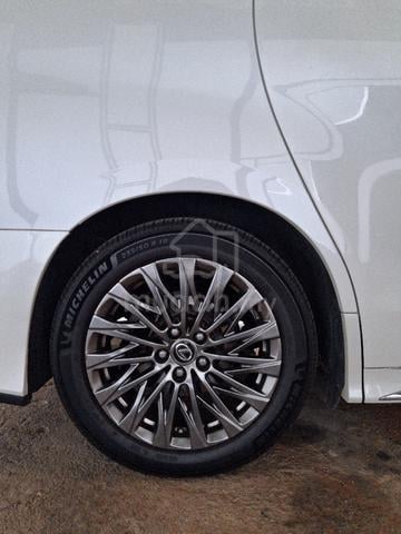 Alpard Lexus LM350 - 4