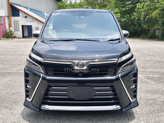 2018 Toyota VOXY 2.0 ZS KIRAMEKI (A) FULL LOAN - 2