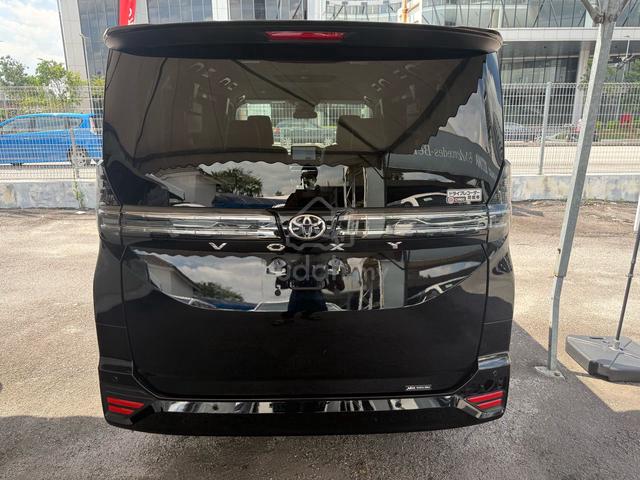 2022 Toyota VOXY 2.0 S-Z (A) - 2