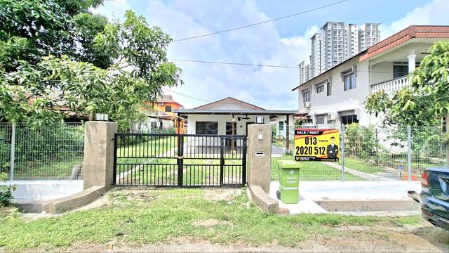 Banglo Setingkat,Kampung Sri Batu, Kg Batu Muda, Sentul, KL 1