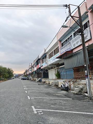 Johor Jaya Bakawali Double Storey Shop Lot 22x70 Roi 4.2% 1