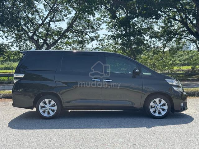 Toyota VELLFIRE 2.4 FACELIFT (A) 2 P/DRS HIGH LOAN - 4