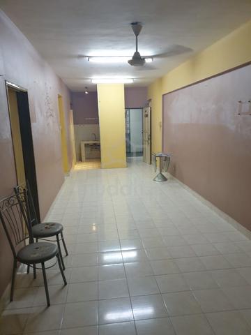 Sri Gotong Apartment 3