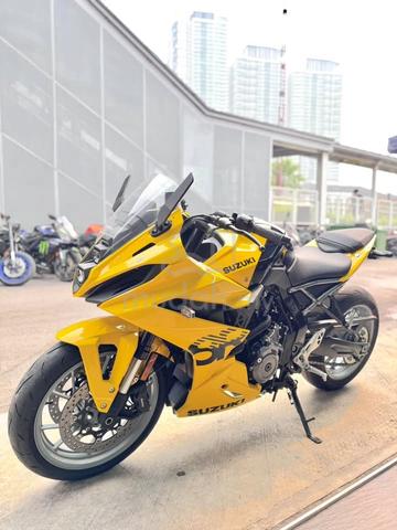 SUZUKI GSX-8r - photo 8 of 10