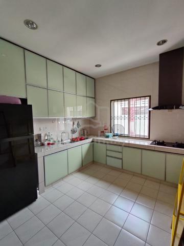 Townhouse upper floor jalan ipoh fully furnish taman mastiara 1