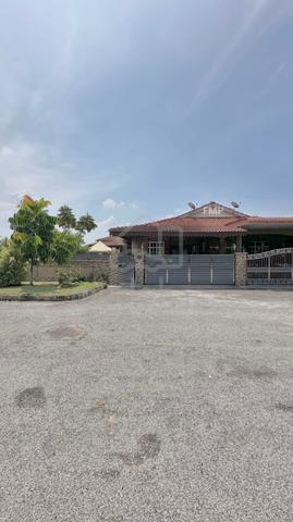 Single Storey Semi-D (Corner Lot) Taman Putera, Parit Buntar, Perak 1
