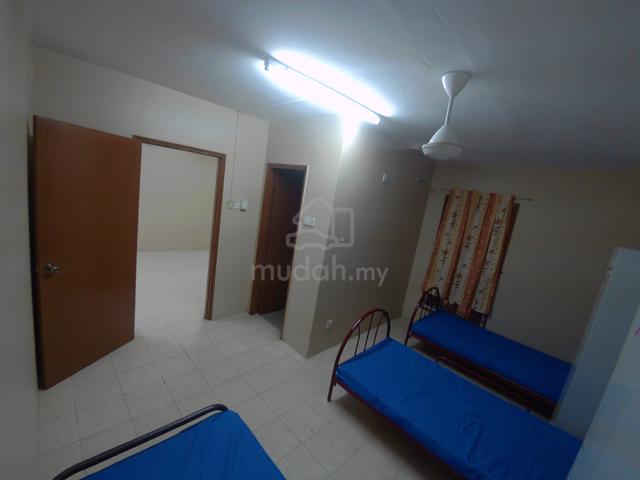 Room/bilik sewa: seksyen 7 pusat komersil shah alam blkg mcd/kfc/uitm 1