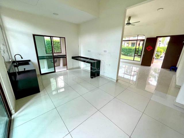 Double Storey Corner lot for sale at Taman Melawati 1