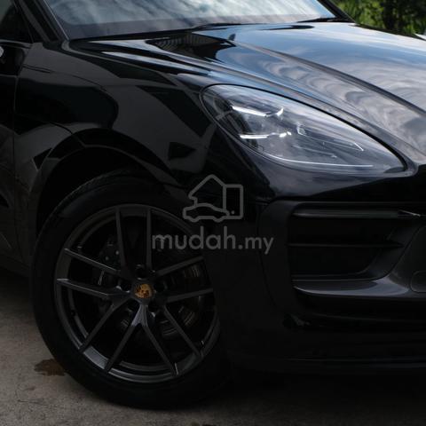 2023 Porsche Macan 2.0 T PDLS + Sport Chrono - 2